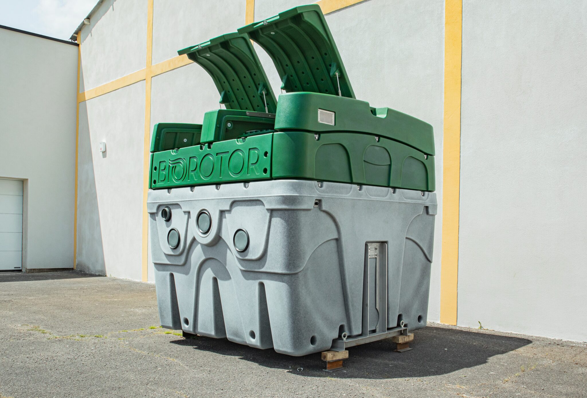 Rotomoulage Plastique - ROTOMADE - Fabrication de Pièces Creuses